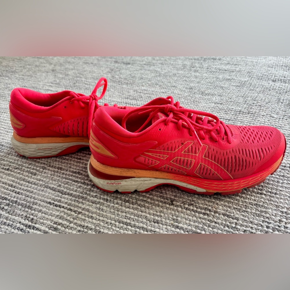 ASICS Gel-Kayano 25 Women's Bright Pink/Coral Sneakers- Size 8.5